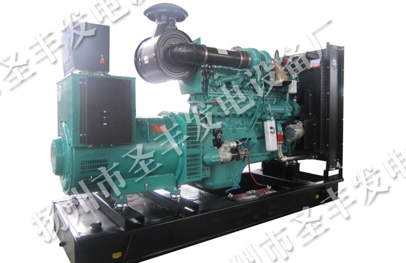 180KW美國康明斯柴油發(fā)電機組價格